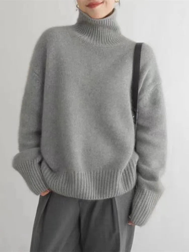 Lorèn™ - Luxe Cashmere Turtleneck Sweater